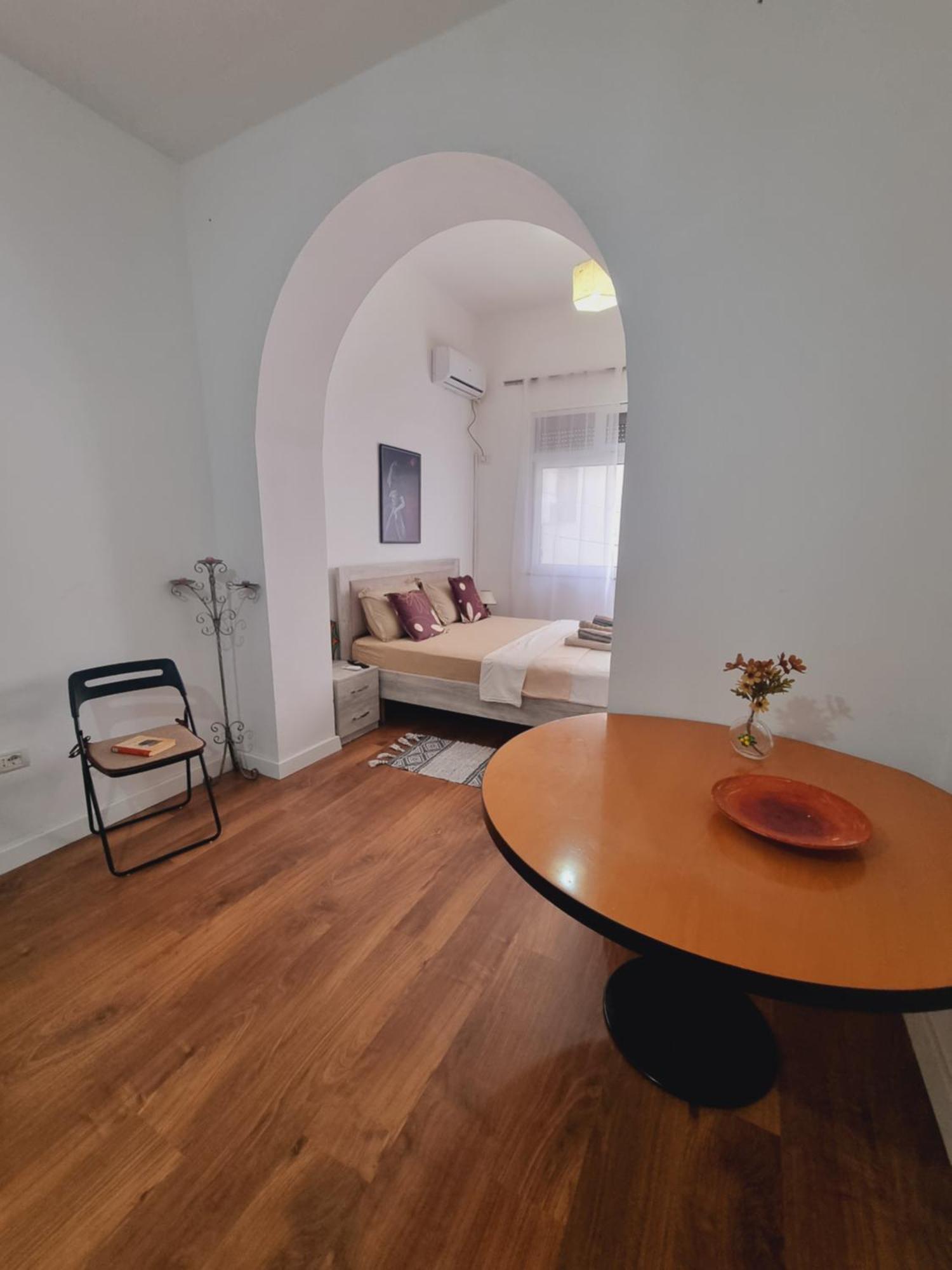 Mihal Popi Apartment *
