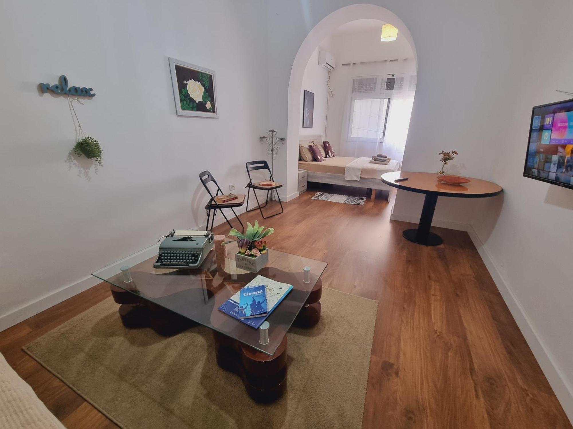 Apartment Mihal Popi *